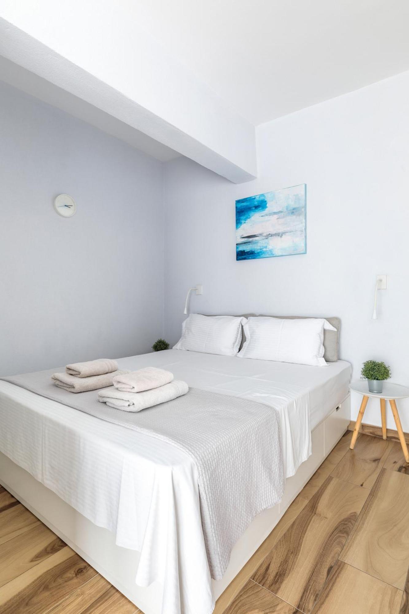 Sky Studios Thessaloniki Room photo